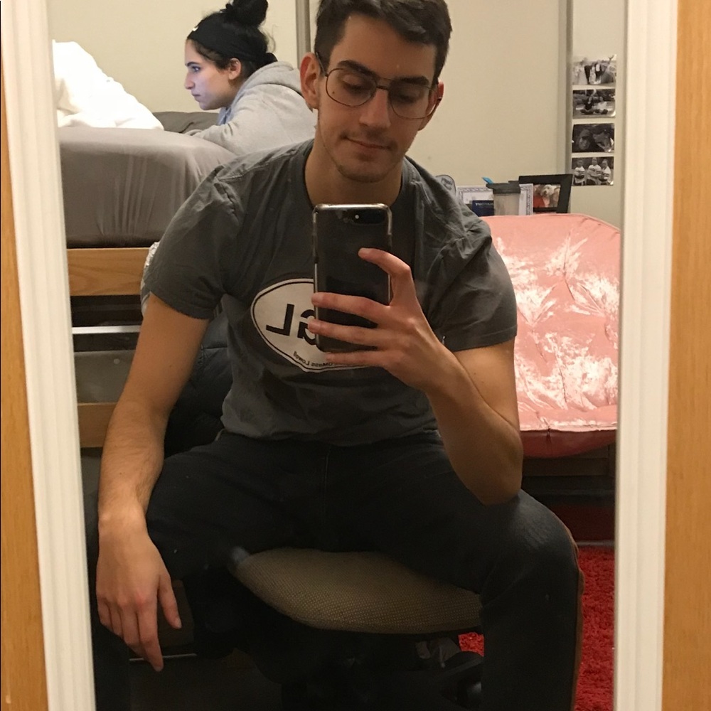 Meet your Posher, Anthony